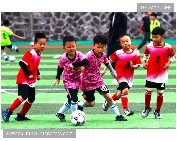 足球运动员如何提高团队协作与集体战术